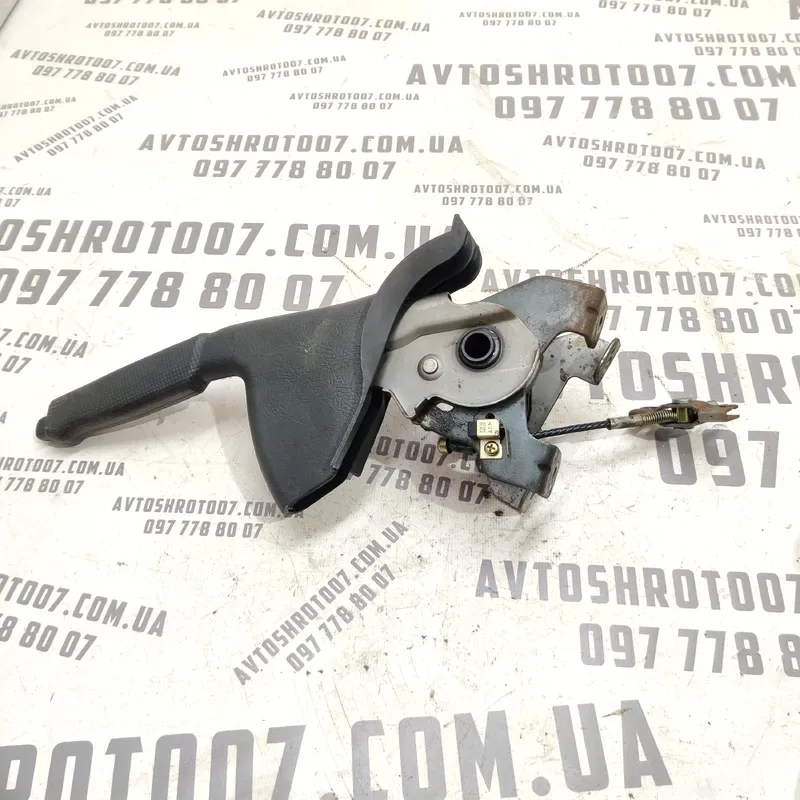 Ричаг ручного гальма Hyundai Elantra 3 (00-06) 1.6 Бензин