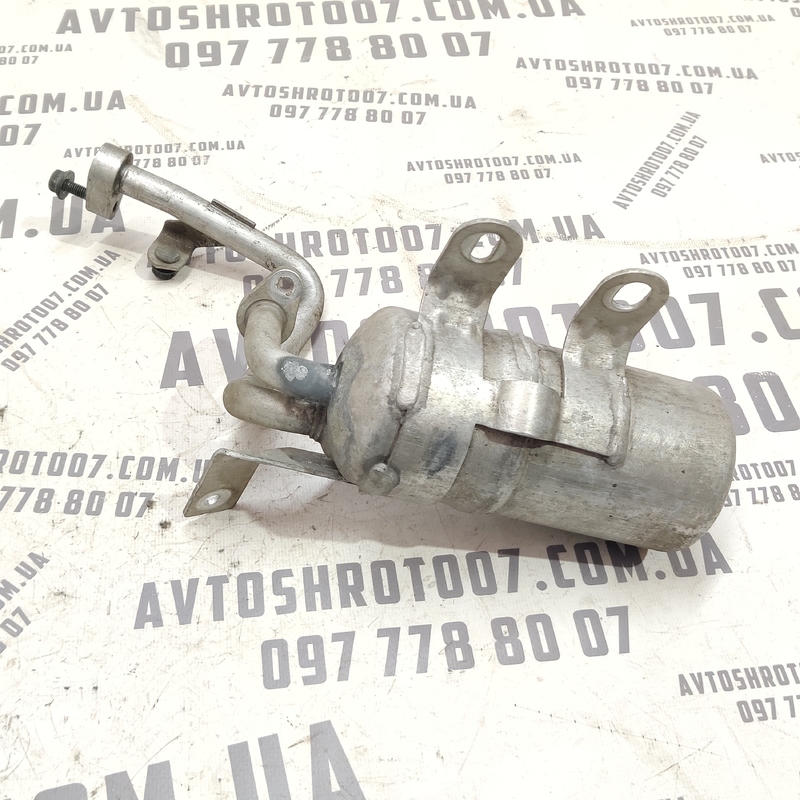 Осушувач кондиціонера Volvo V50 (04-12) 2.0D права нижня