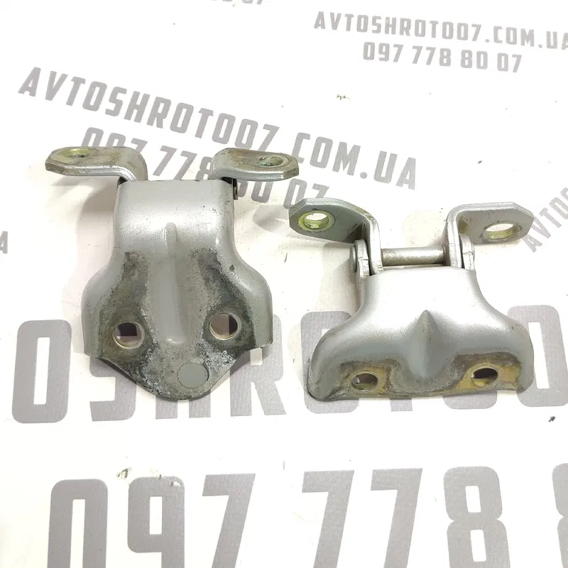 Дверна завіса Hyundai Elantra 3 (00-06) 1.6 бенз задня права
