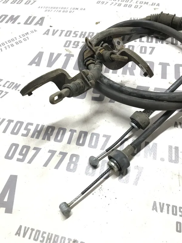 Трос ручного гальма Kia Cerato 1 (04-09) 2.0 Бензин Нижній