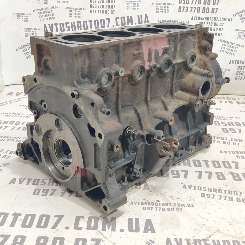 Блок двигуна Volvo V50 (04-12) 2.0 Diesel OEM D4204T