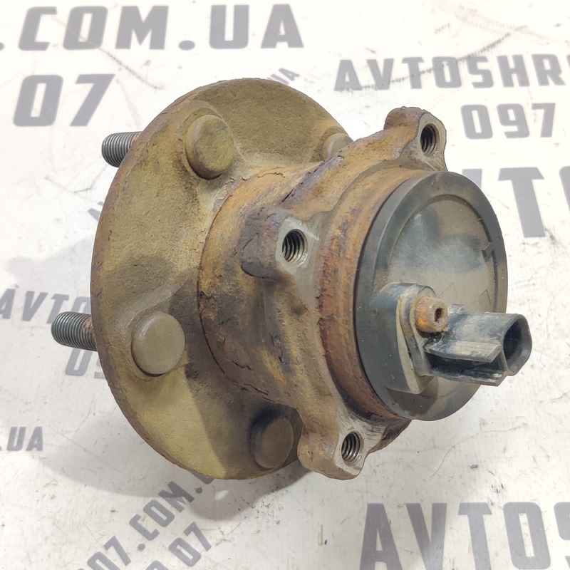 Ступиця Volvo V50 (04-12) 2.0 Diesel задня ліва фото 2