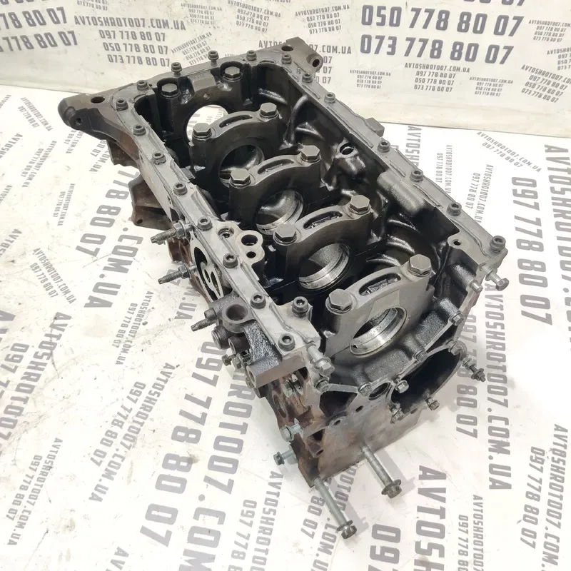 Блок двигуна Volvo V50 (04-12) 2.0 Diesel OEM D4204T