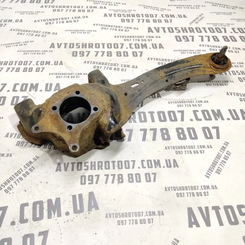 Кулак поворотний Volvo V50 (04-12) 2.0 Дизель задній лівий