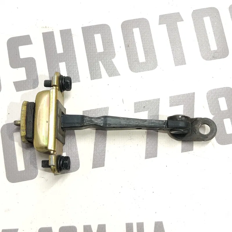 Обмежувач дверей Hyundai Elantra 3 00-06 1.6 передній правий