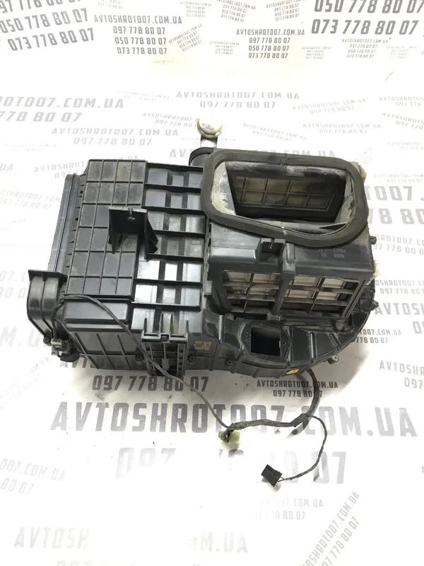 Корпус пічки Kia Sorento 1 (02-09) 2.5 Дизель D4CB
