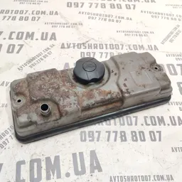 Клапанна кришка Peugeot 307 (01-08) 1.4 бензин фото 2