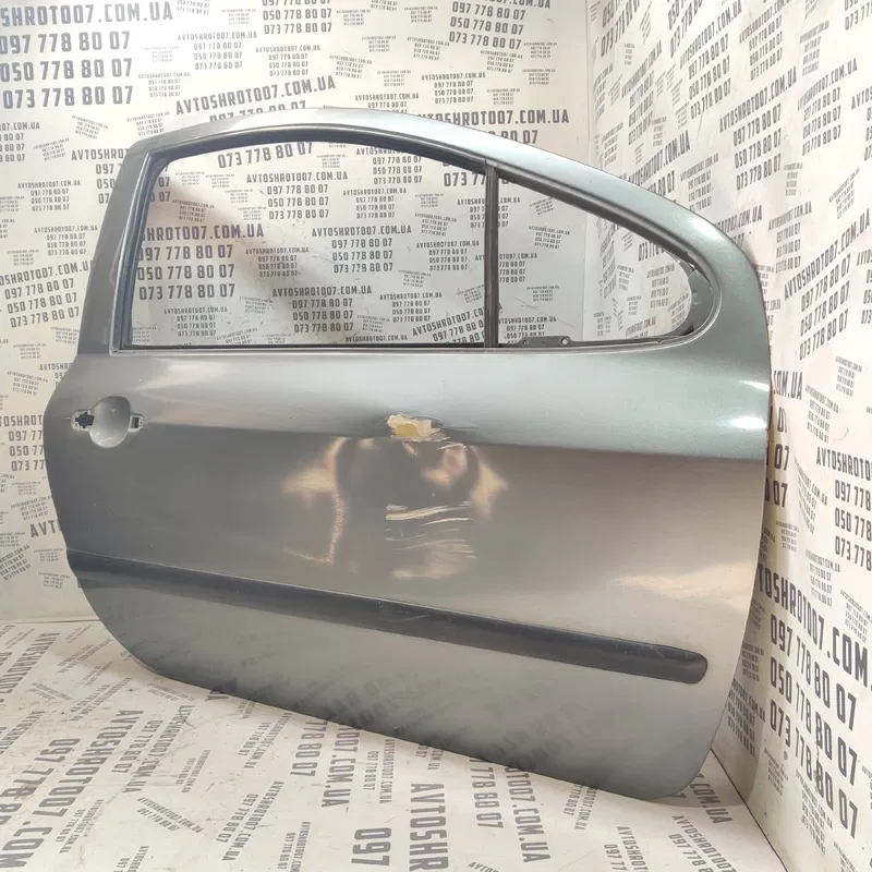 Двері Peugeot 307 (01-08) 1.4 Бензин передня права