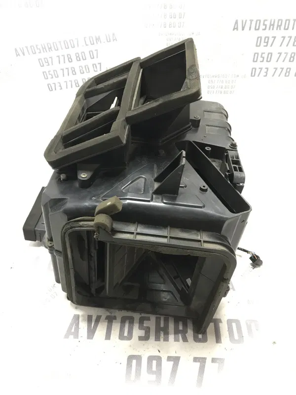 Корпус пічки Kia Sorento 1 (02-09) 2.5 Diesel