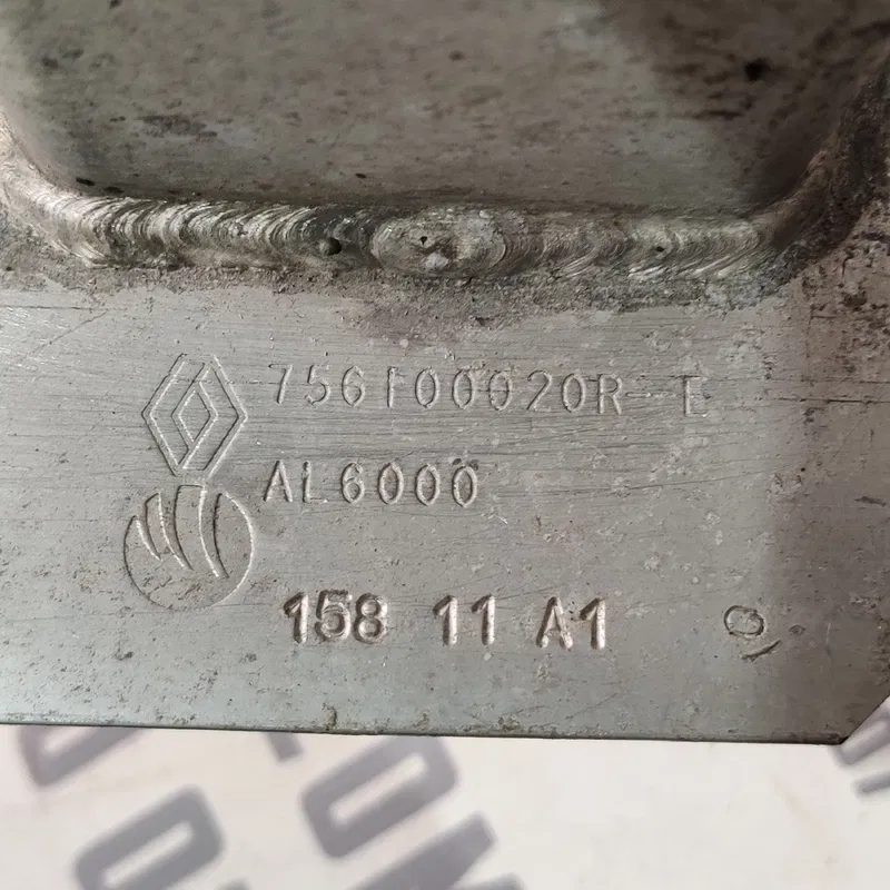 Підсилювач бампера Renault Grand Scenic 3 09-16 1.6 dCi зад