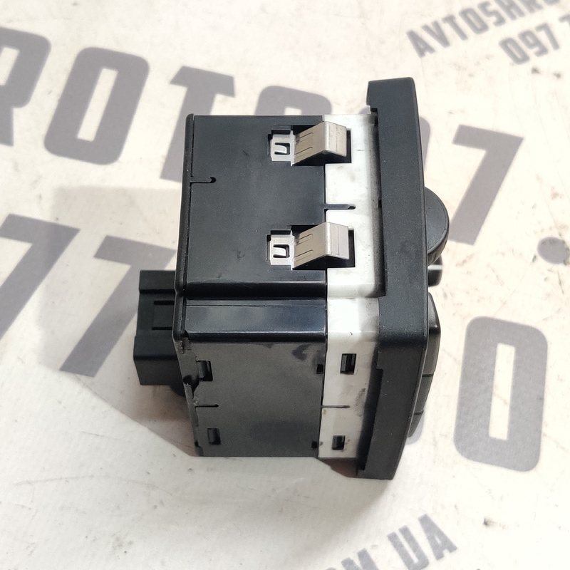 Перемикач світла Volvo V50 (04-12) 2.0 Дизель OEM 30739298 фото 2