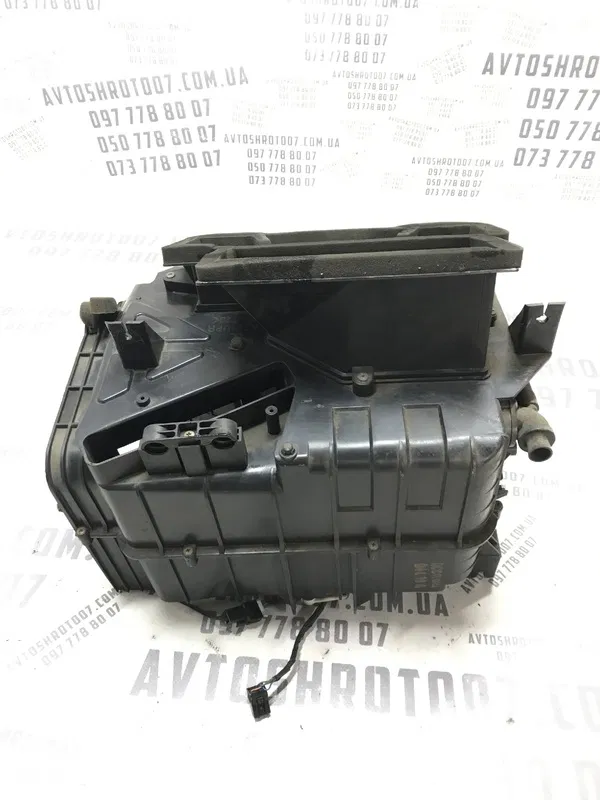 Корпус пічки Kia Sorento 1 (02-09) 2.5 Diesel