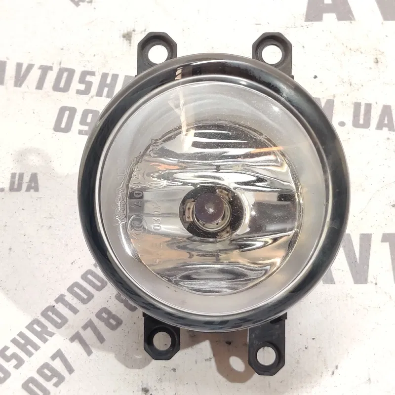 Фара ПТФ Toyota Auris (06-12) 1.6 Бенз права OEM 812100d041