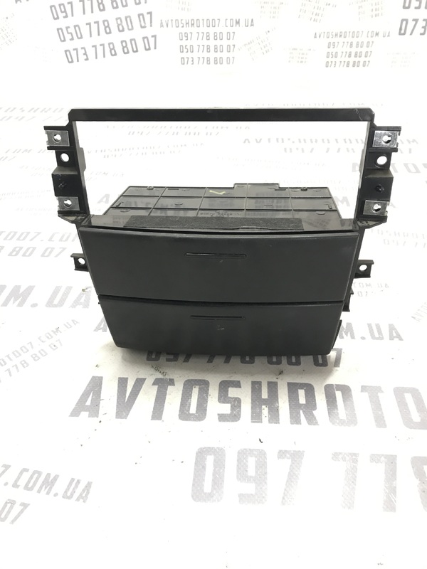 Накладка салону Kia Sorento 1 (02-09) 2.5D OEM 845703e000