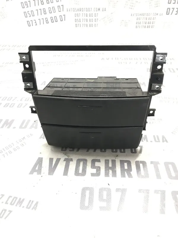 Накладка салону Kia Sorento 1 (02-09) 2.5D OEM 845703e000