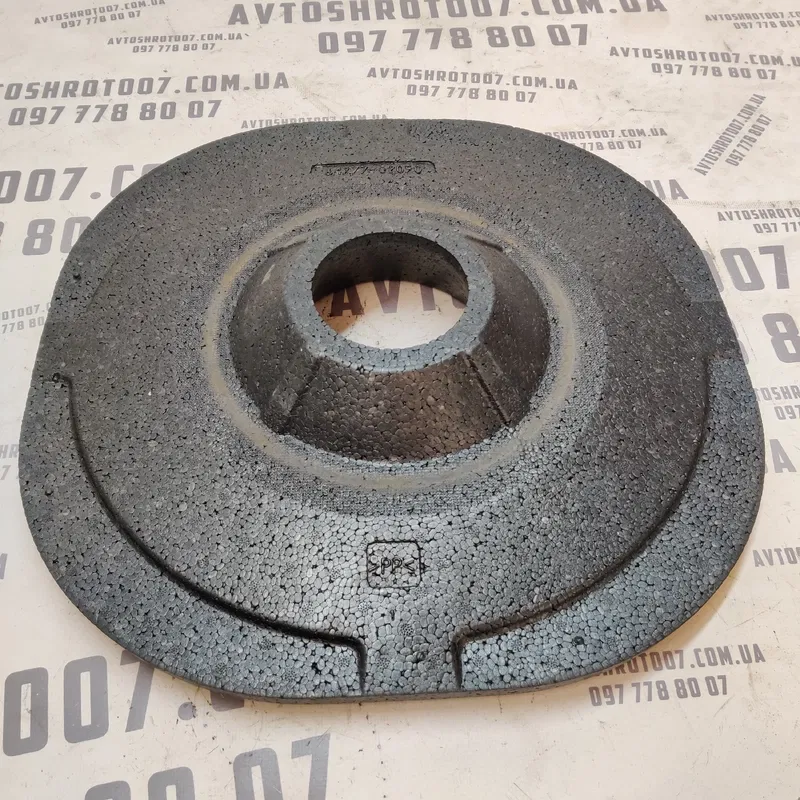 Пенопласт багажника Toyota Auris (06-12) 1.6 OEM 6477702090