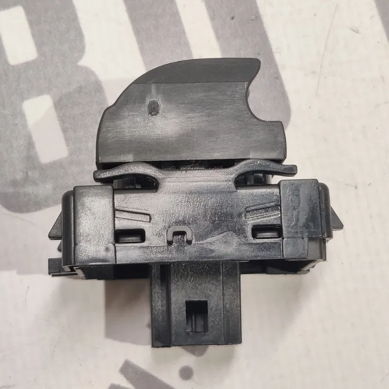 Кнопка склопідіймача Scenic 3 09-16 1.6d OEM 254010003r