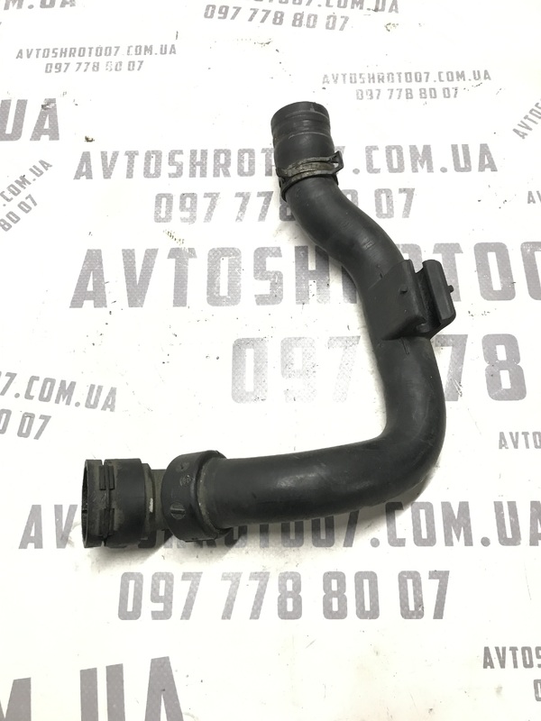 Трубка охолодження VW Passat B5+ 00-05 1.9D OEM 8d0121101ad