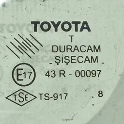Кузовне скло Toyota Auris (06-12) 1.6 Бензин переднє ліве фото 4