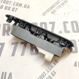 Блок склопідйомників Toyota Auris 06-12 1.6B ліва 7423202550 фото 3