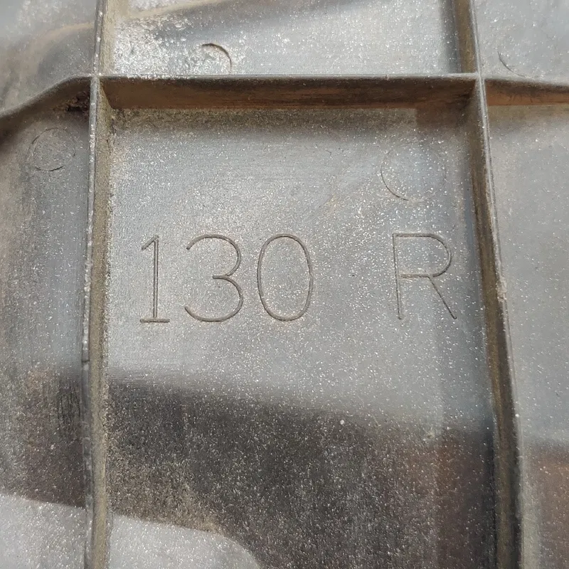 Накладка арки Toyota Auris 06-12 1.6 перед. права 5382702070