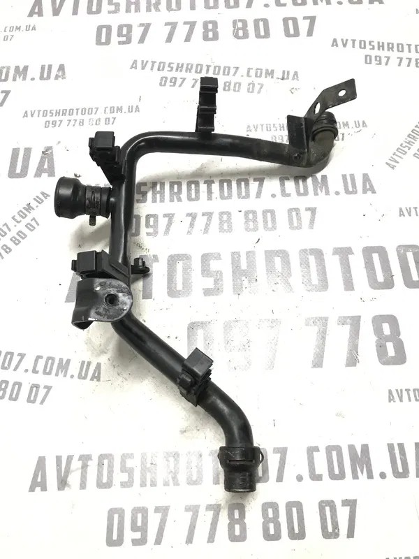 Трубка системи охолодження VW Passat B5+ (00-05) 1.9 Дизель