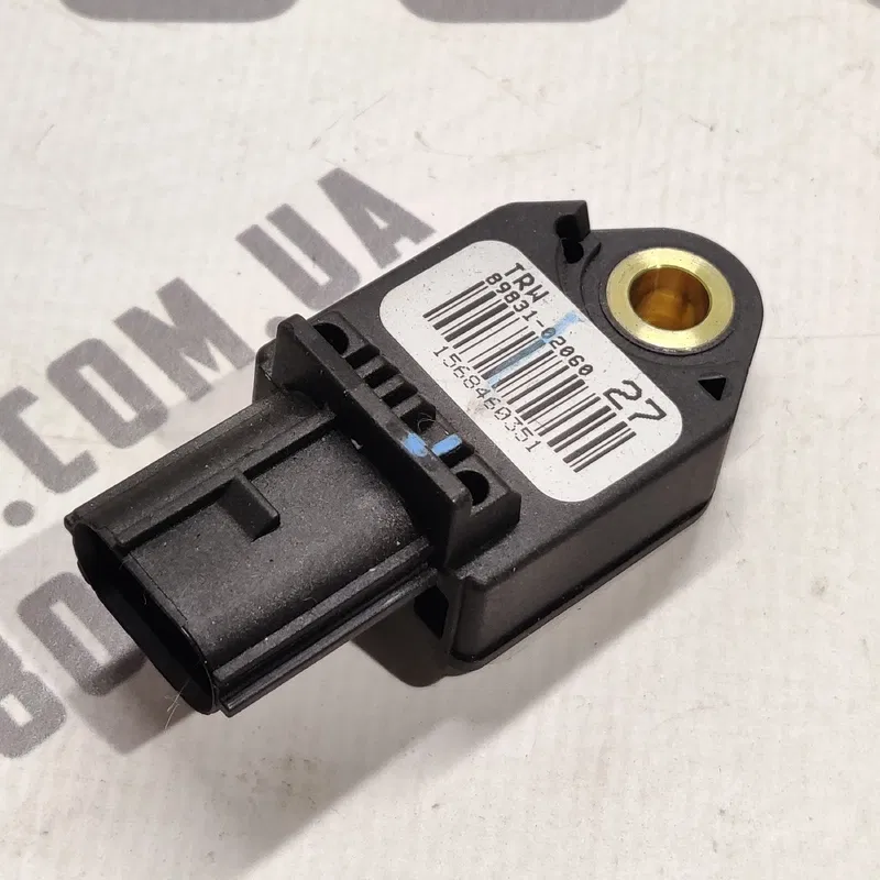 Датчик удару Toyota Auris (06-12) 1.6 перед OEM 8983102060