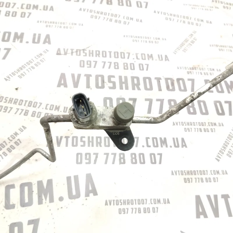 Трубка кондиціонера Toyota Auris (06-12) 1.6 Бензин