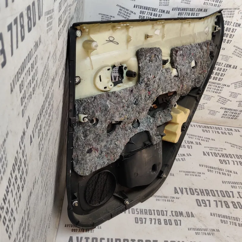 Карта дверна Toyota Auris (06-12) 1.6 Бензин задня ліва