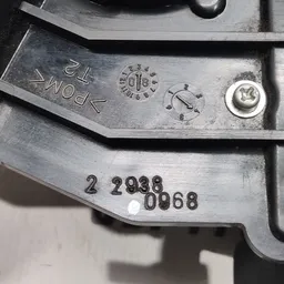 Замок багажника Toyota Auris (06-12) 1.6 1ZRFE Бензин задній фото 4