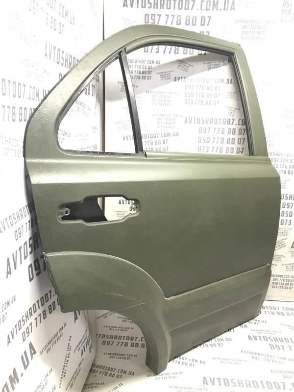 Двері Kia Sorento 1 (02-09) 2.5 Дизель задня права