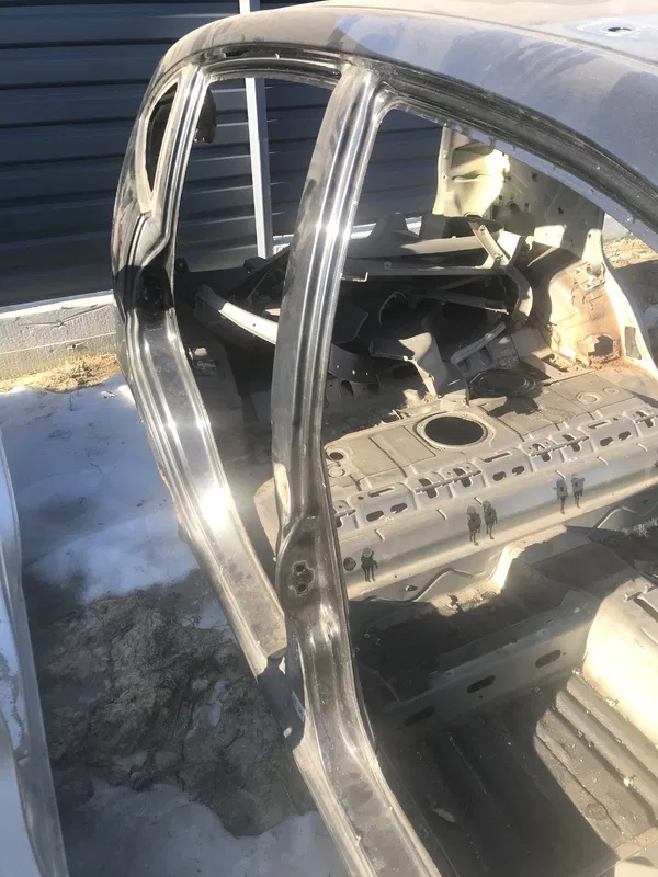 Стійка центральна Chevrolet Tacuma (00-11) 2.0 Бензин Права