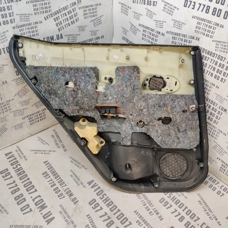 Карта дверна Toyota Auris (06-12) 1.6 Бензин задня права