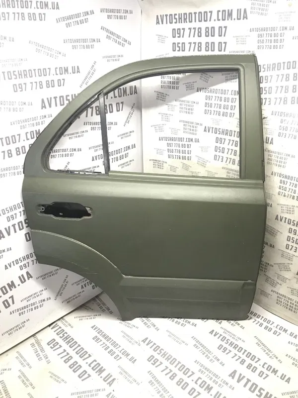 Двері Kia Sorento 1 (02-09) 2.5 Дизель задня права