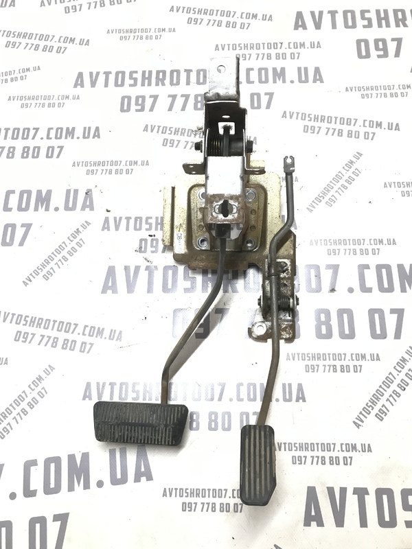 Блок педалей Chevrolet Tacuma (00-08) 2.0 Бензин АКПП