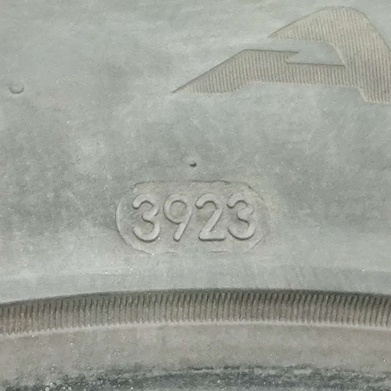 Пара шин 205/55 R17 Volvo V50 (04-12) 2.0 Дизель