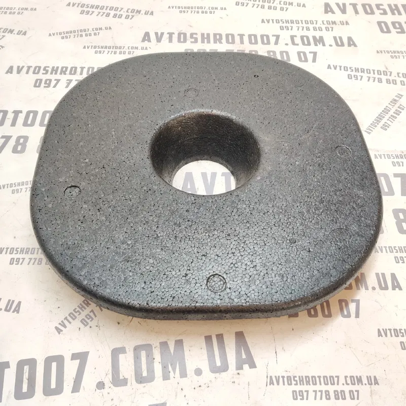 Пенопласт багажника Toyota Auris (06-12) 1.6 OEM 6477702090