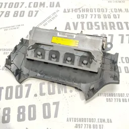 Подушка Airbag Toyota Auris (06-12) 1.6 бензин ліва нижня