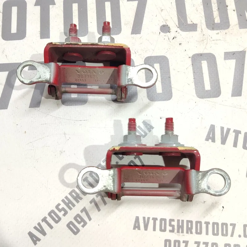 Завіса багажника Volvo V50 04-12 2.0D Верхня OEM 030716263