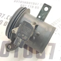 Розходомір Toyota Auris (06-12) 1.6 Бензин OEM 2220431020 фото 1