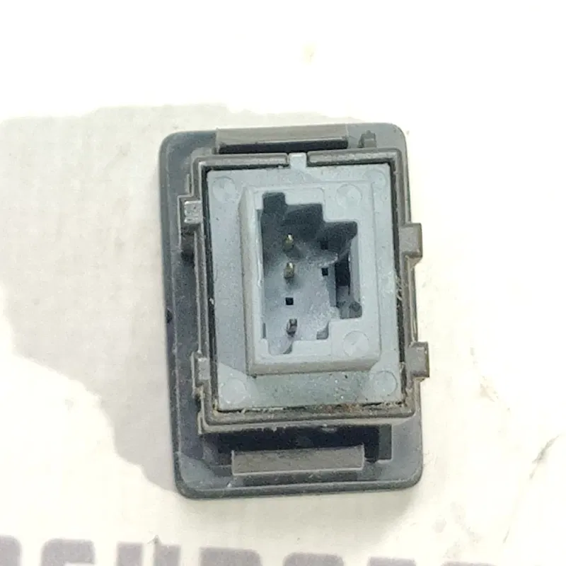 Кнопка функц. Toyota Auris (06-12) 1.6 Бензин OEM 8472002030