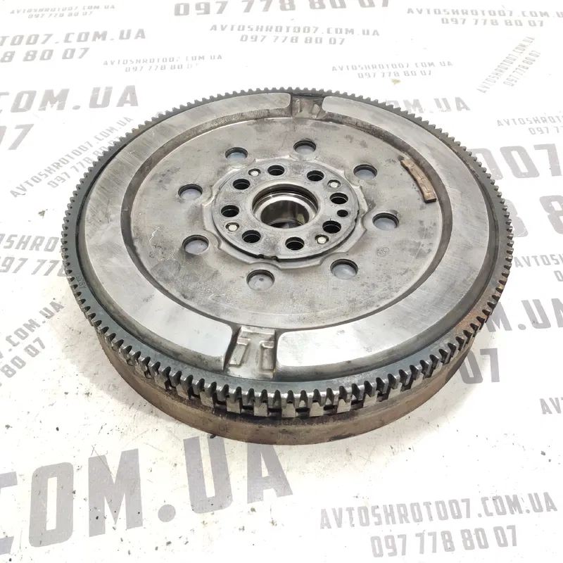 Маховик Renault Grand Scenic 3 (09-16) 1.6D OEM 123102067r