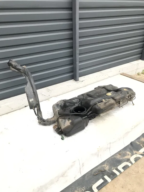 Бак паливний задній Peugeot 407 (04-11) 2.0 Дизель
