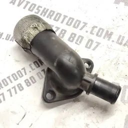 Фланець системи охолодження Peugeot 407 (04-11) 2.0 Дизель
