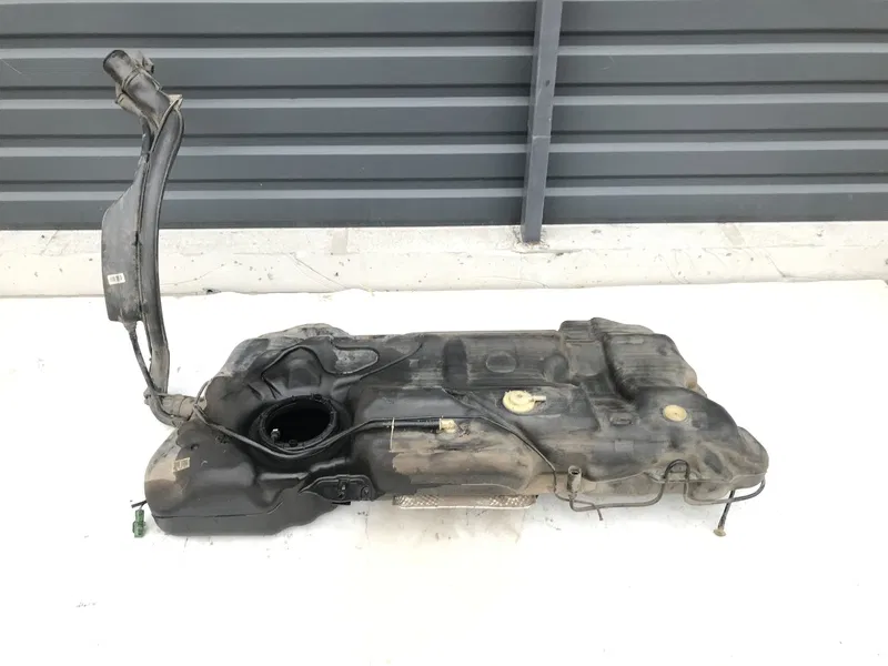 Бак паливний задній Peugeot 407 (04-11) 2.0 Дизель
