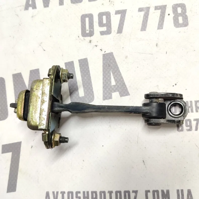 Обмежувач задніх дверей Peugeot 407 (04-11) 2.0 дизель