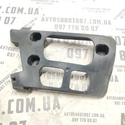 Кронштейн бампера Peugeot 407 04-11 2.0D зад лів 9644600780