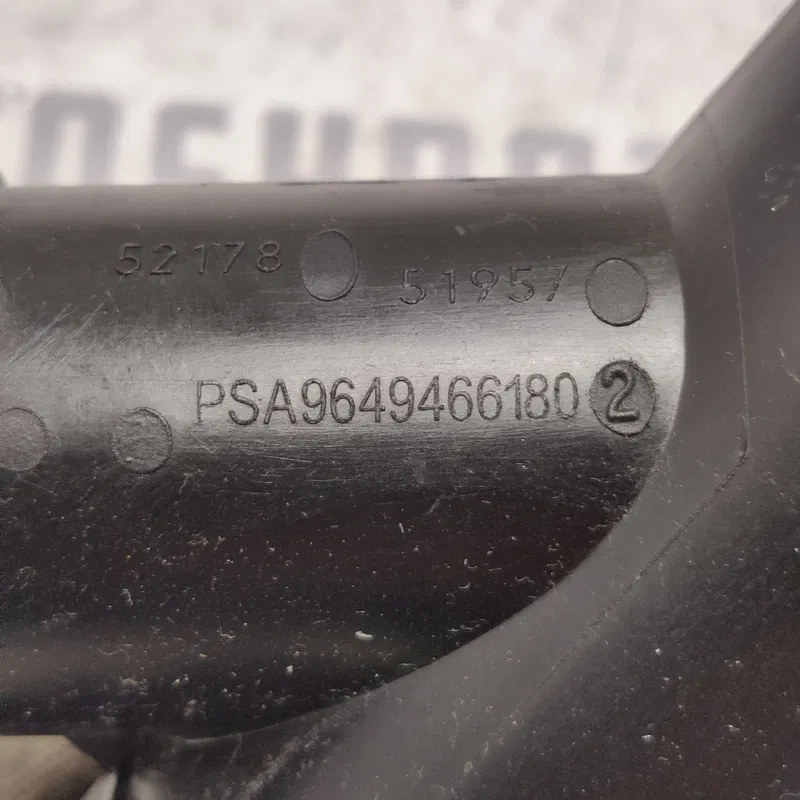 Патрубок повітряний Peugeot 407 (04-11) 2.0D 9649466180
