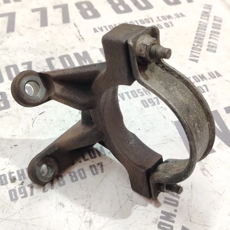 Кронштейн привода Ford Focus MK2 (04-11) 1.6 Дизель