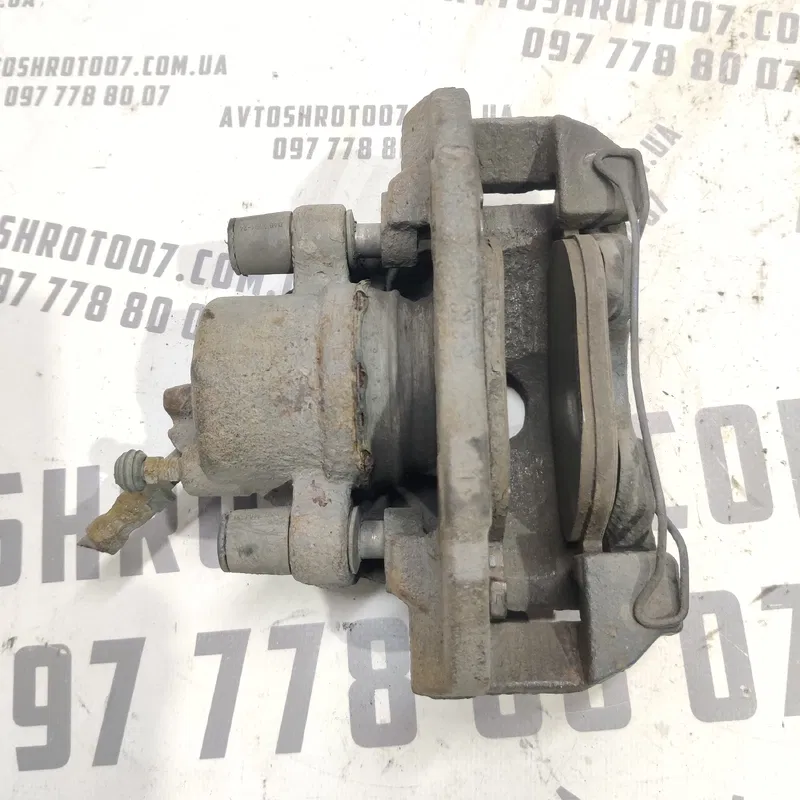 Супорт передній лівий Ford Focus MK2 (04-11) 1.6 дизель